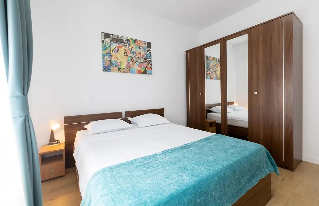 Obor Central Oasis --Secured Parking Nearby --Self Check-In-- 1Min Metro Station-1